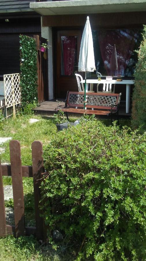 Studio rénové avec jardin et vue dégagée, 4 nuits minimum Saint-Michel-de-Chaillol Esterno foto